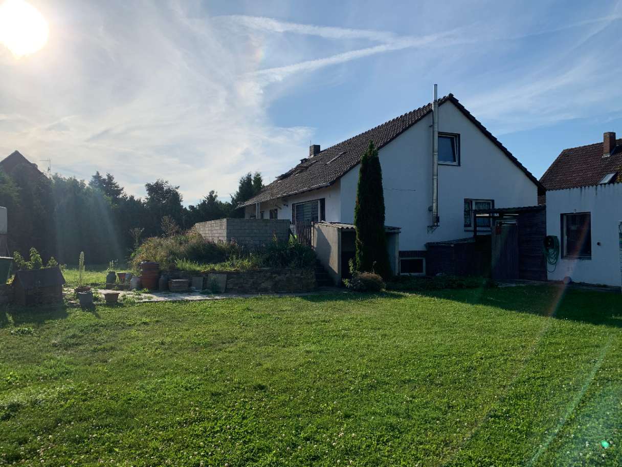 Nahe Schöningen großes 1-Familienhaus mit Pferdestall und Koppel