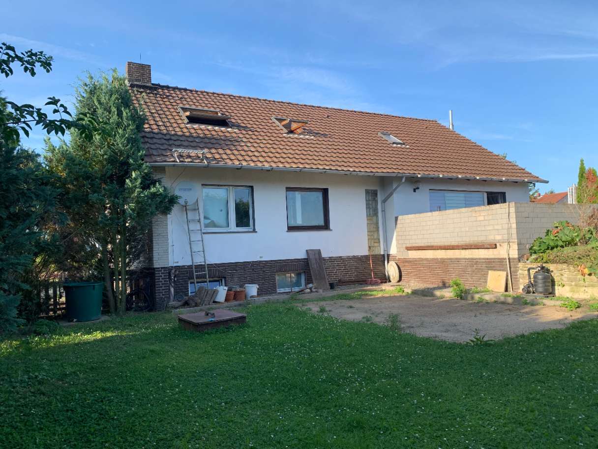Nahe Schöningen großes 1-Familienhaus mit Pferdestall und Koppel